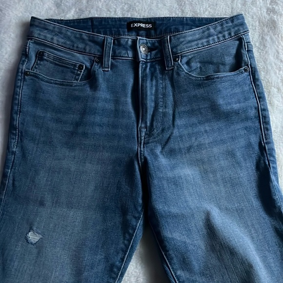 Express Jean - Picture 2 of 5